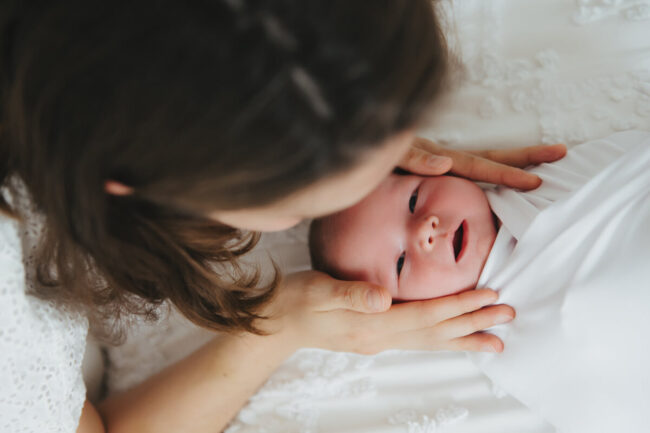 Neugeborenen Shooting zu Hause 50