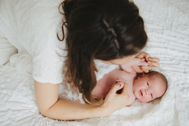 Neugeborenen Shooting zu Hause 54